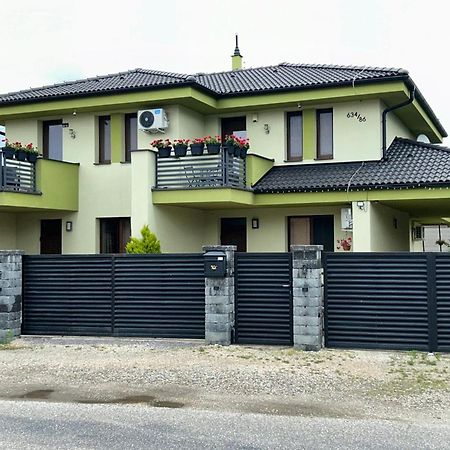 Apartmany Zeleny Dom Подгайська Екстер'єр фото